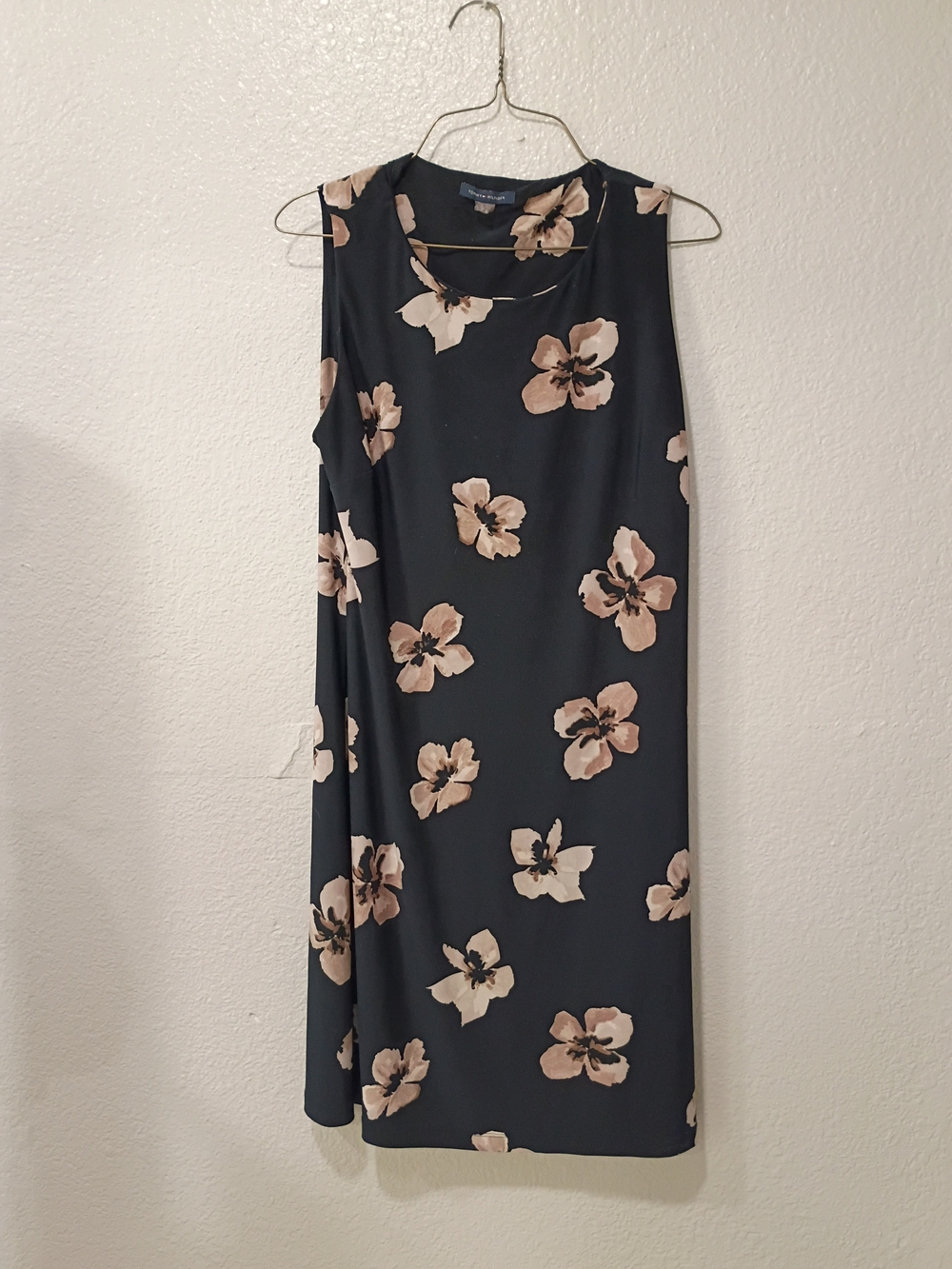 Tommy Hilfiger Black Sleeveless Midi Dress with Beige Floral Print